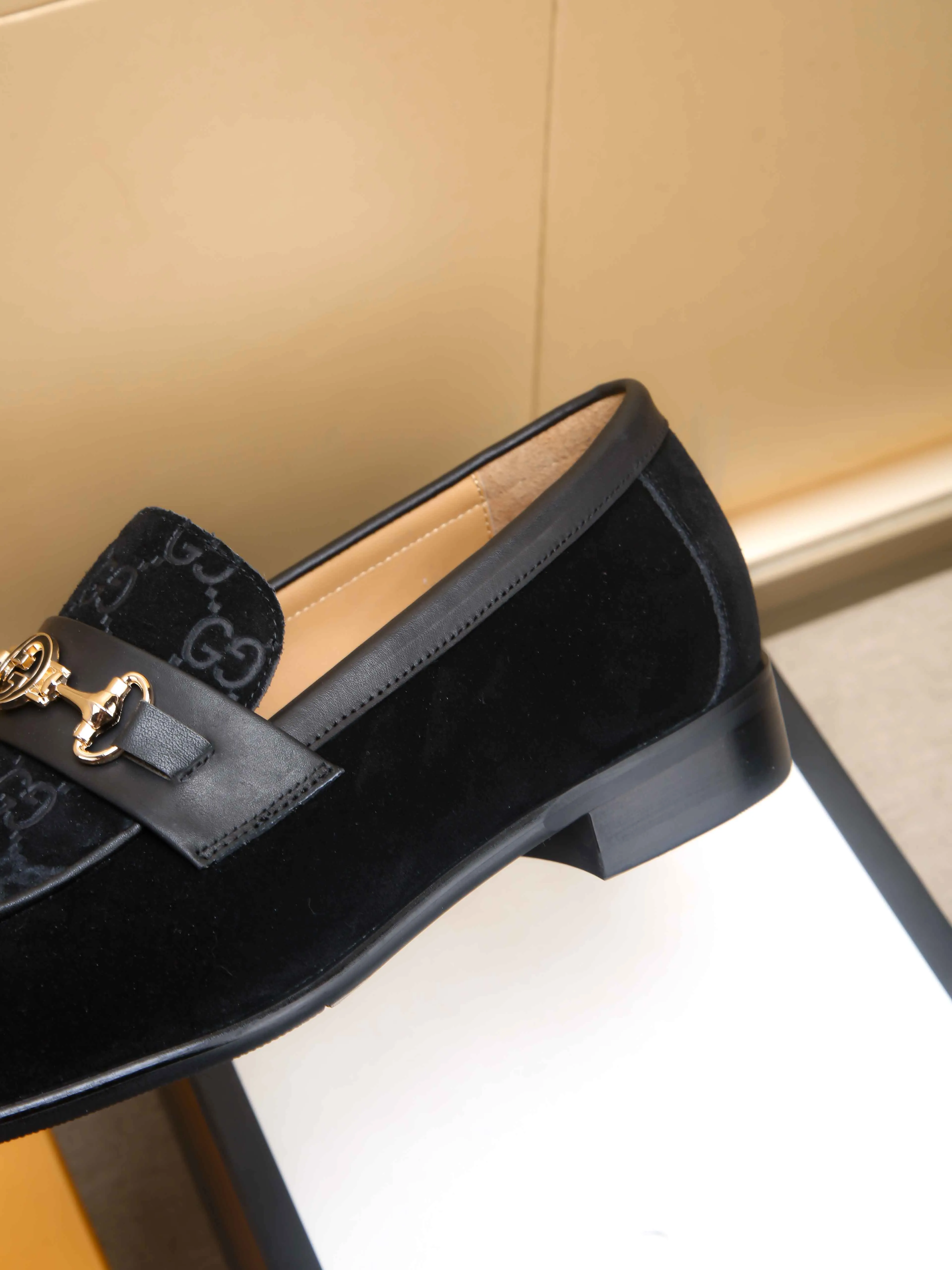 Men's men's shoes 💰460 🆘【GUCCI】Gucci ·🐂里· Hot-selling pea shoes top brand luxury, top quality, the latest fashion pea shoes.. The upper is made of original first-layer cowhide. (Full first-layer water-dyed 🐂 leather·inner). The original stylish and stylish soft rubber wear-resistant and non-slip outsole is light and comfortable on the foot, available in 3 colors! Matching code: 39-44 (customized at 39.45.46)